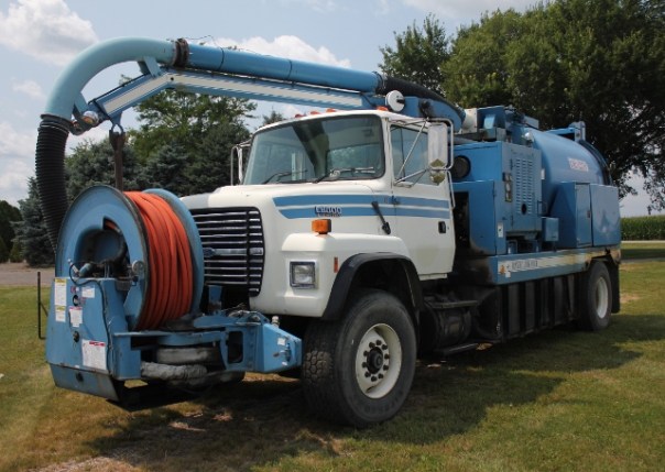 Vac truck